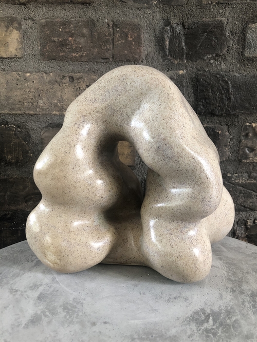 Keramik skulptur af Pernille Calundan 